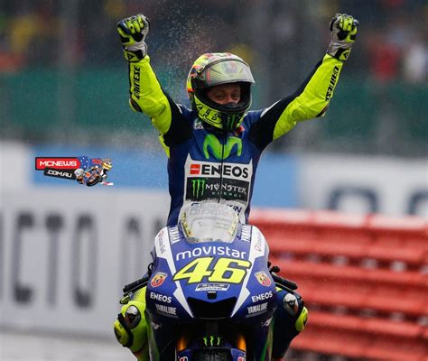 @goodwinrainer loose bolts rossi kicking aspirin at the green door at ten pm. Rossi to make 300th MotoGP start at Silverstone | MCNews