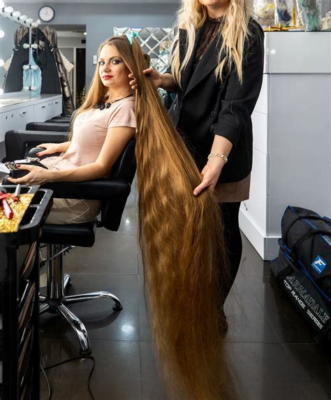 Real Life Rapunzel Hasnt Cut Her Nearly Six Foot Long Hair In Almost 30 Years