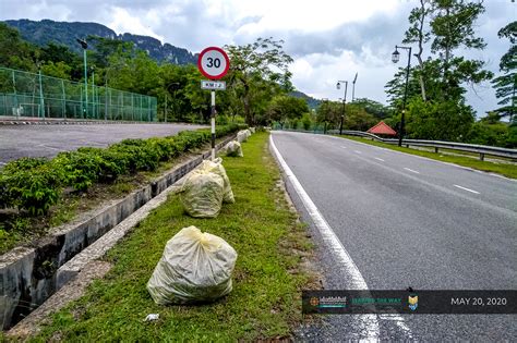 14 days can be a pretty long period to stay home for, and it can definitely impact our physical health and mental health. IIUM MCO Photo Gallery