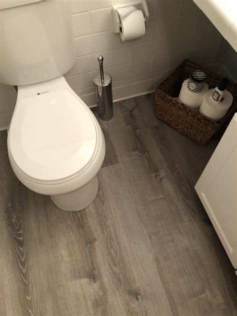 20 Bathroom Vinyl Flooring Pictures