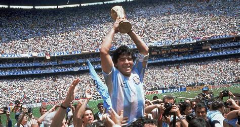 diego maradona quand el pibe de oro était élu onze d or 1986
