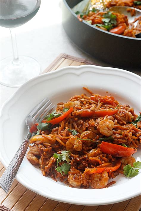 Chow mein (sometimes spelled as chowmin) is one of the best chinese recipes. Spicy Chinese Shrimp and Sweet Potato Noodles - Belle Vie