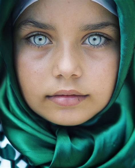Turkish Photographer Captures The Beauty Of Childrens Eyes That Shine