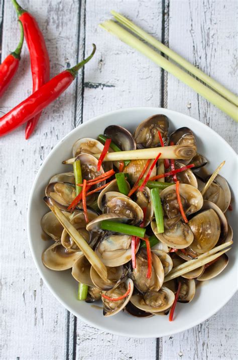Asian Stir Fried Clams Wok And Skillet