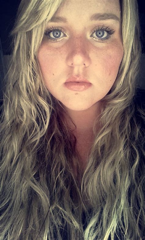 Tiffany Marie Barnes On Twitter Blonde Blueeyes Longhair Makeup