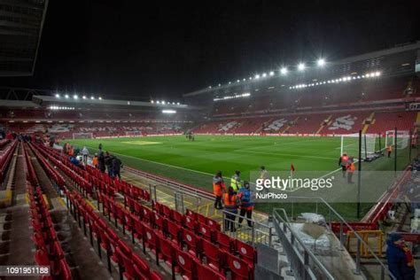 Anfield Night Photos And Premium High Res Pictures Getty Images