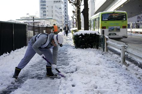 Clc stages xxiii and xxiv. Thousands stranded, scores injured in snowbound Tokyo ...