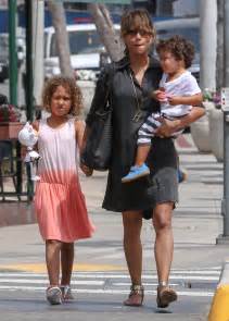 Halle Berry Takes Her Children Out For Lunch In West Hollywood