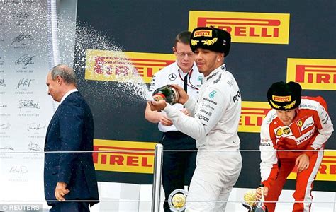 Lewis Hamilton Praises Great Team Mate Nico Rosberg As Mercedes Toast