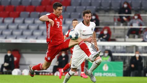 Robert Lewandowski Scores As Bayern Munich Beat Eintracht Frankfurt In