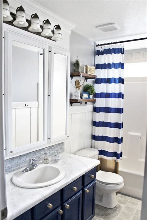 Adding a new coat of paint is an easy teen room decor idea that will give their bedroom a brand new look! Best 25+ Teenage girl bathrooms ideas on Pinterest | Room ...