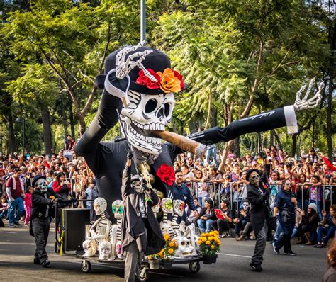 Day Of The Dead Dia De Los Muertos Parade In Mexico City