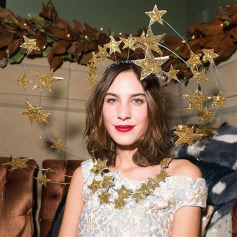 Alexa Chung Best Hairstyles And Hair Make Up Looks Glamour Uk