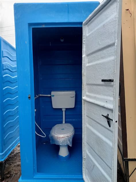 Frp Rectangular Fiber Western Toilet For Ewc No Of Compartments