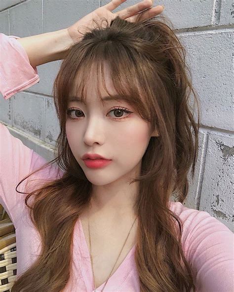 Instagram Post By 하람 • Jul 2 2019 At 240pm Utc In 2020 Short Hair With Bangs Hairstyles