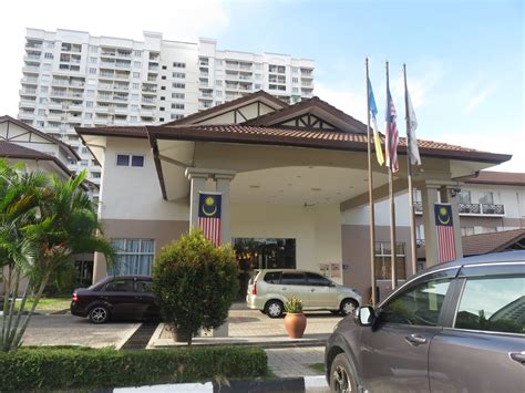 It is the perfect place for a weekend getaway by the beach. Hotel Seri Malaysia Bayan Baru Pulau Pinang