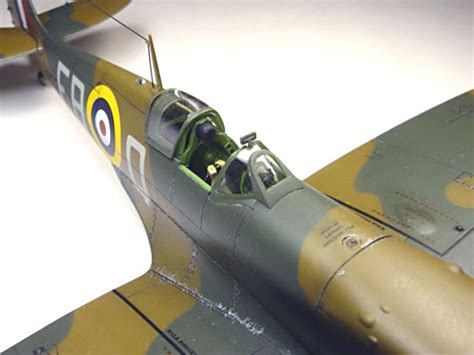 Supermarine Spitfire Mk I Eric Stanley Lock Model Aces