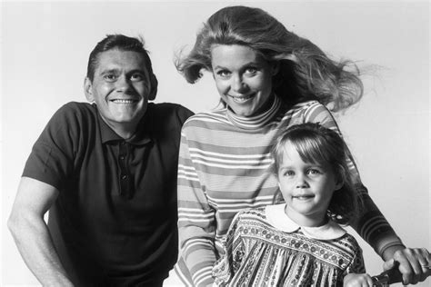 Bewitched Why Was Darrin Stephens Recast In Season 6