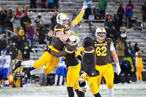 A total of 40 bowl games — ranging from the rose bowl. 2019 Wyoming Football Schedule Revealed