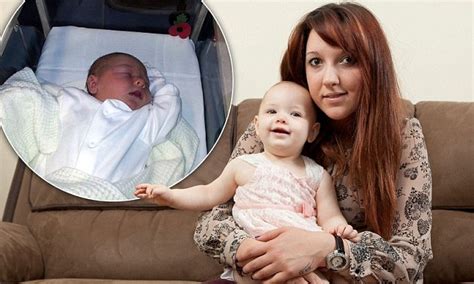 Size 10 Mother Didnt Know She Was Pregnant And Gave Birth On Her Bathroom Floor In The Night
