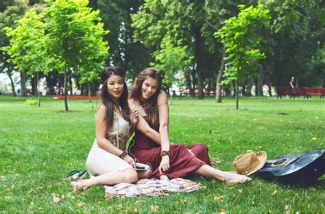 Two Happy Boho Chic Stylish Girlfriends Picnic In Park Stock Image Image Of Grass Leisure