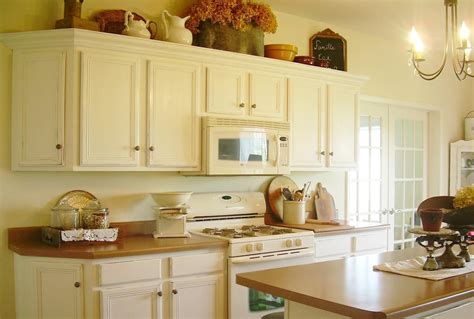 Have your kitchen cabinets gone from new to vintage to what you consider an eyesore? Best Way to Paint Kitchen Cabinets: A Step by Step Guide ...