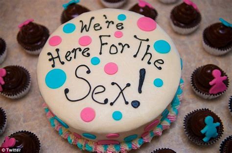 Creative Gender Reveal Cakes Ever To Be Made Daily Mail Online