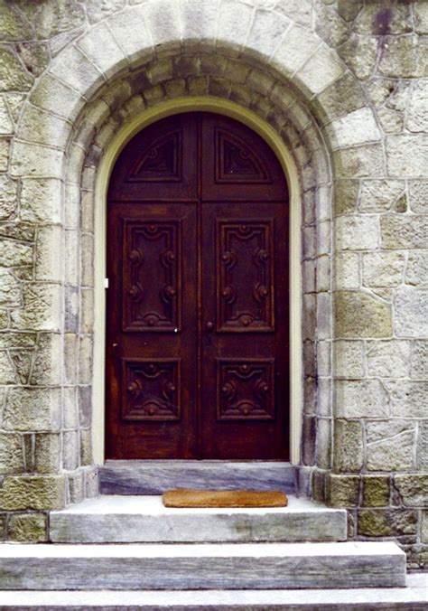 There are 292 above front door for sale on etsy, and they cost $40.27 on average. Decorative Front Doors: A Look at Entryway Architecture