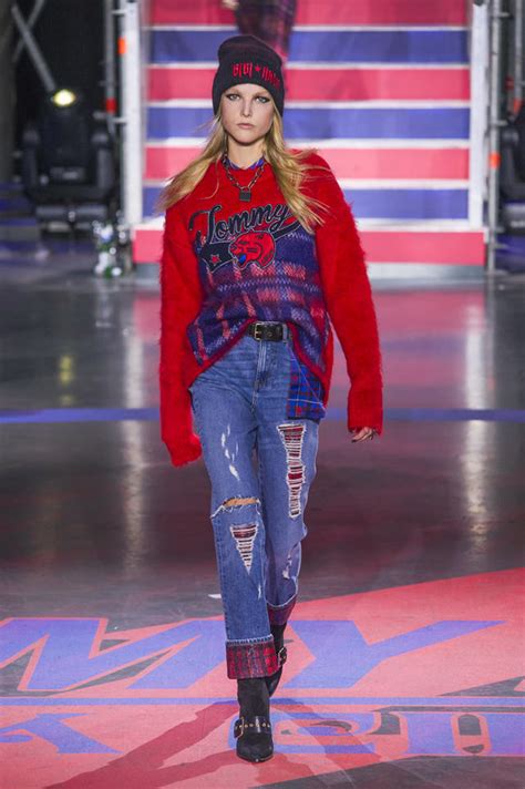 Everyones Talking About This Gigi Hadid Look And We Love It