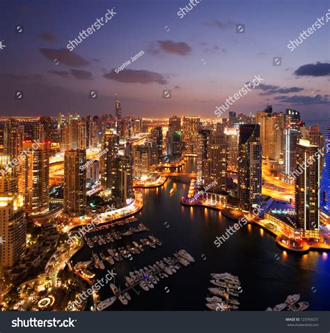 View Dubai Marina Dusk Showing Jbh Stock Photo 123769231