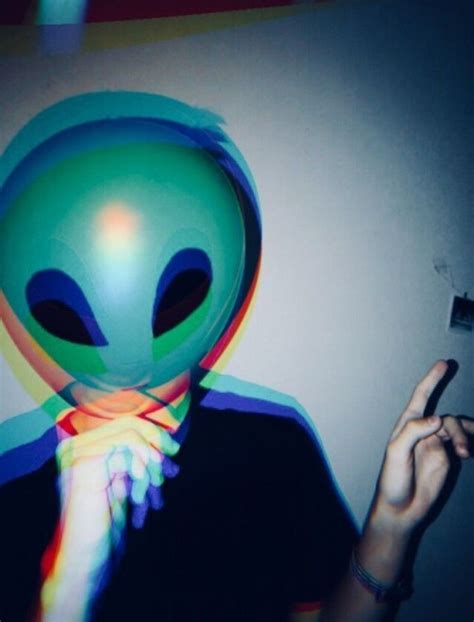 Pin By Ceejay On Trippy Alien Aesthetic Grunge Aesthetic Wallpaper