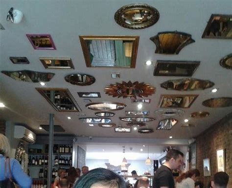 Mirror ceiling is not so common, but certainly an unusual move in the design of a dwelling. mirrors on the ceiling - Picture of Blue Legume, London ...