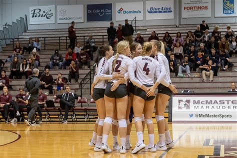 Women's volleyball adjusting well to a fresh roster — The Silhouette