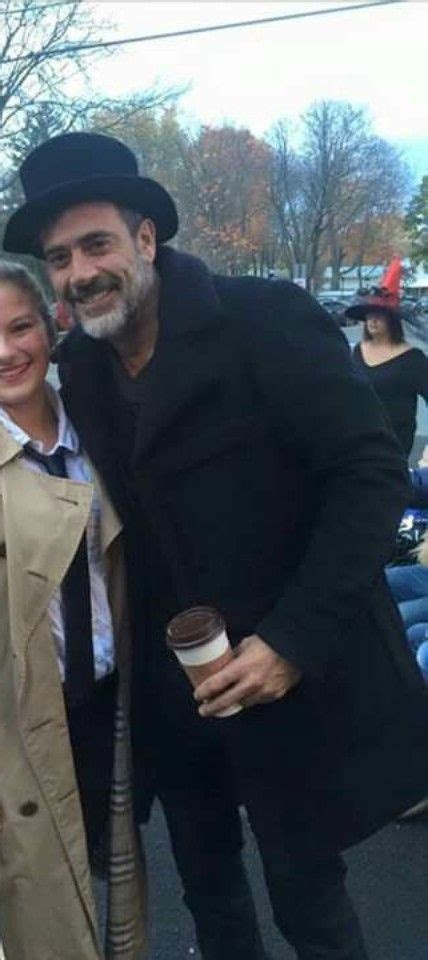When a young doctor suspects she may not be alone in her new brooklyn loft, she learns that her landlord has formed a frightening obsession with her. Pin by Jordan Bartley on All The Men | Negan twd jeffrey dean morgan