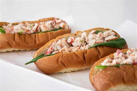 Nova Scotian Lobster Rolls In 5 Easy Steps A Giveaway For Two Please