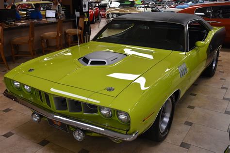 1971 Plymouth Hemi Cuda Classic Cars Muscle Mopar Muscle Cars Old Muscle Cars