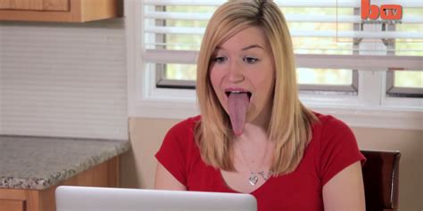 this teen can ~literally~ lick her own eye ball with her ginormous tongue seventeen scoopnest