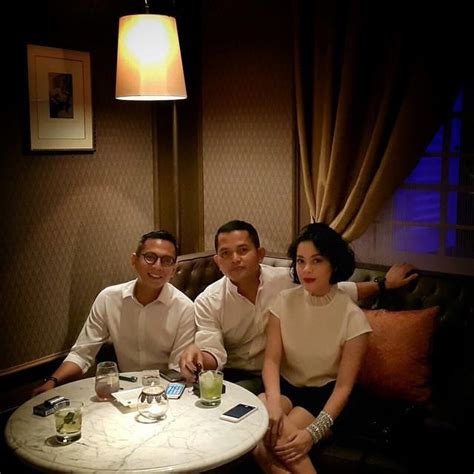 Lulu tobing tentunya tak sembarangan dalam memilih siapa pendamping hidupnya. 7 Pesona Lulu Tobing yang Awet Muda di Usia 41 Tahun, Tak ...