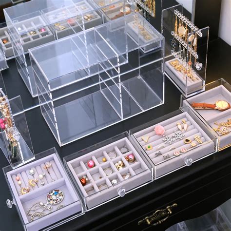 Plastic Beauty Unique Acrylic Jewelry Display Boxportable Jewelry
