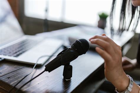 5 Best Mics For Speech Recognition And Dictation 2022 A Young Music