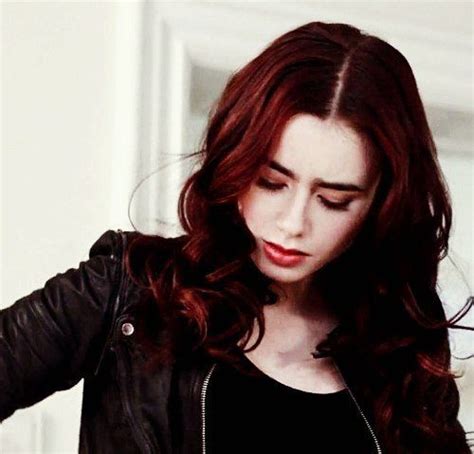 Lily Collins Clarissa Clary Fray In Mortal Instruments City Of
