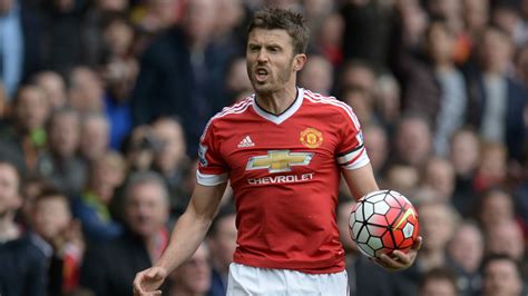 Man Utd News Michael Carrick To Quit Football If Not Offered Red