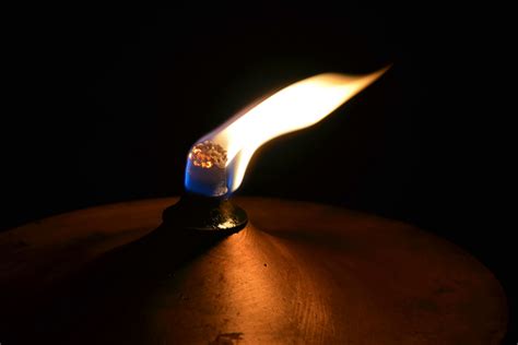 무료 이미지 빛 불꽃 어둠 양초 조명 계산서 매크로 사진 기름 램프 4272x2848 1041364