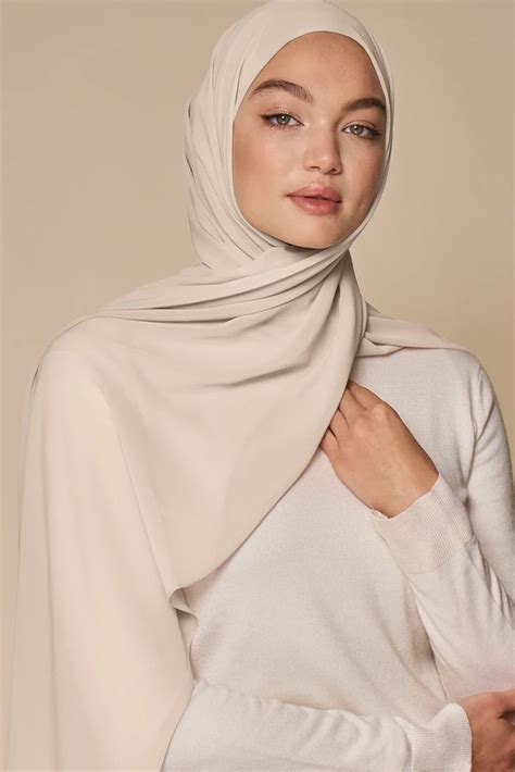 Everyday Chiffon Hijab Pearl In Muslim Fashion Outfits Muslim Fashion Muslim Fashion