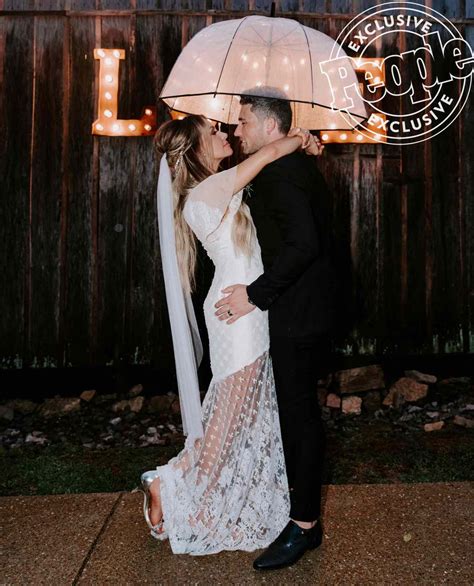Michael Ray And Carly Pearce S Wedding All The Exclusive Photos