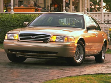 Check back with us soon. 1999 Ford Crown Victoria Specs, Price, MPG & Reviews ...