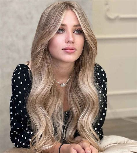 27 Best Ash Blonde Balayage Hair Colors For Every Skin Tone Blonde