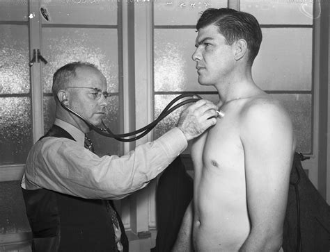 United States U S Army Volunteers Go Through Medical Examination