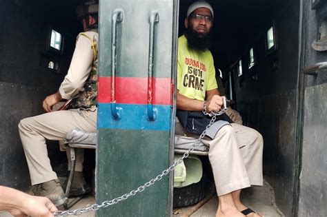 nearly 400 journalists and civil society members call for release of imprisoned kashmiri