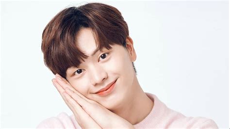Btobs Sungjae Reveals Enlistment Date To Serve As A Military Band
